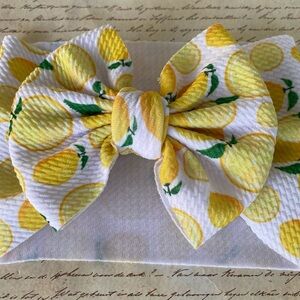 NWT Lemon Headwrap for babies or toddlers